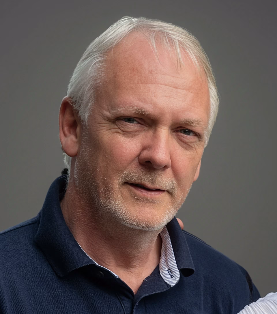 Finn Lausen – Kraftfahrzeugtechniker-Meister und Kfz-Sachverständiger